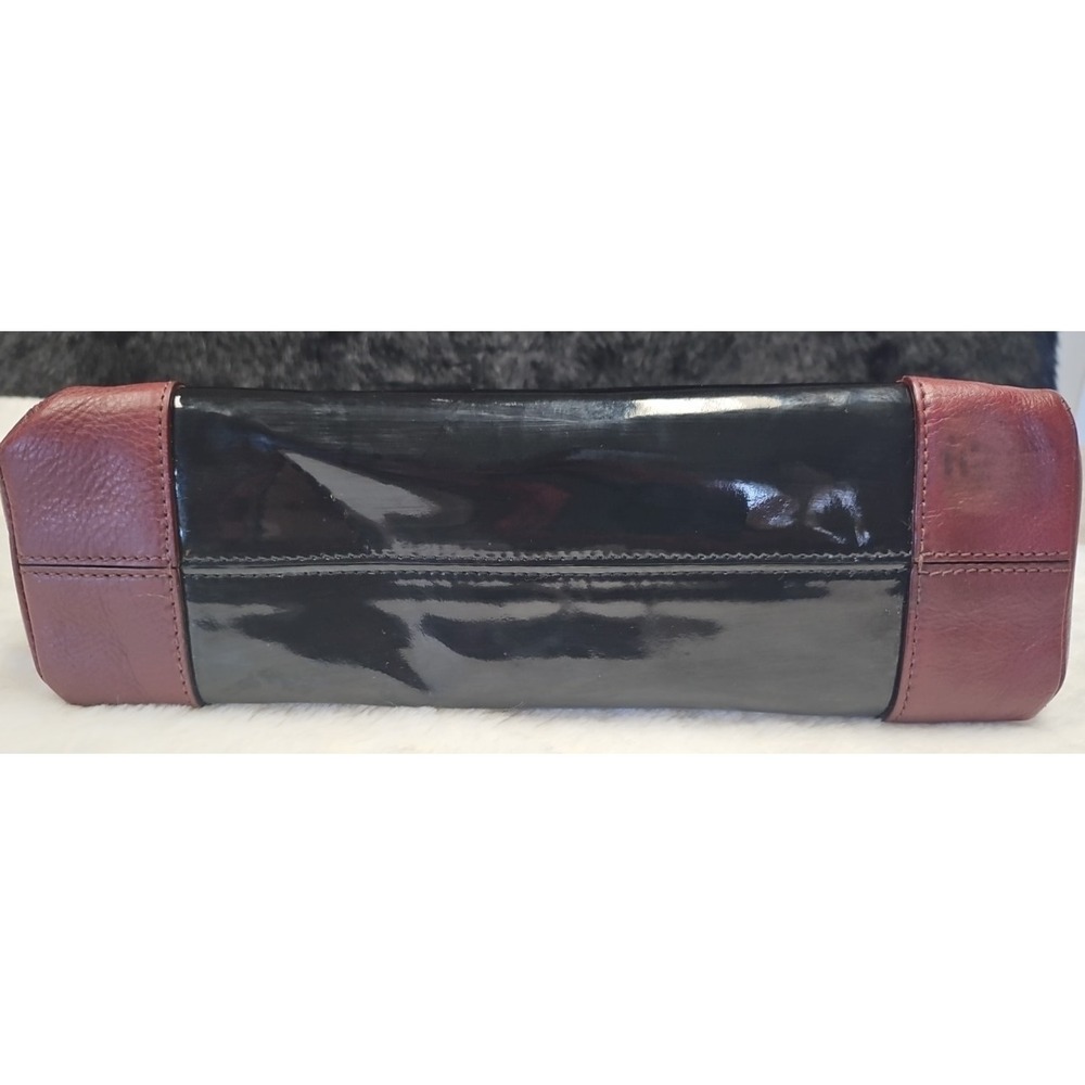 KATE SPADE GLOSSY PATENT LEATHER Med. BAG PURSE Black with Reddish Brown Corners - Picture 9 of 9